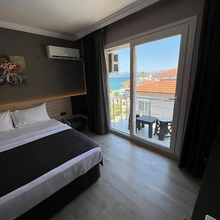 Grand Faik Hotel Çeşme Exteriör bild