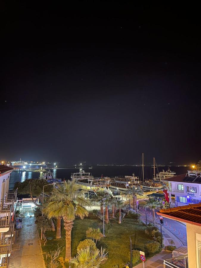 Grand Faik Hotel Çeşme Exteriör bild