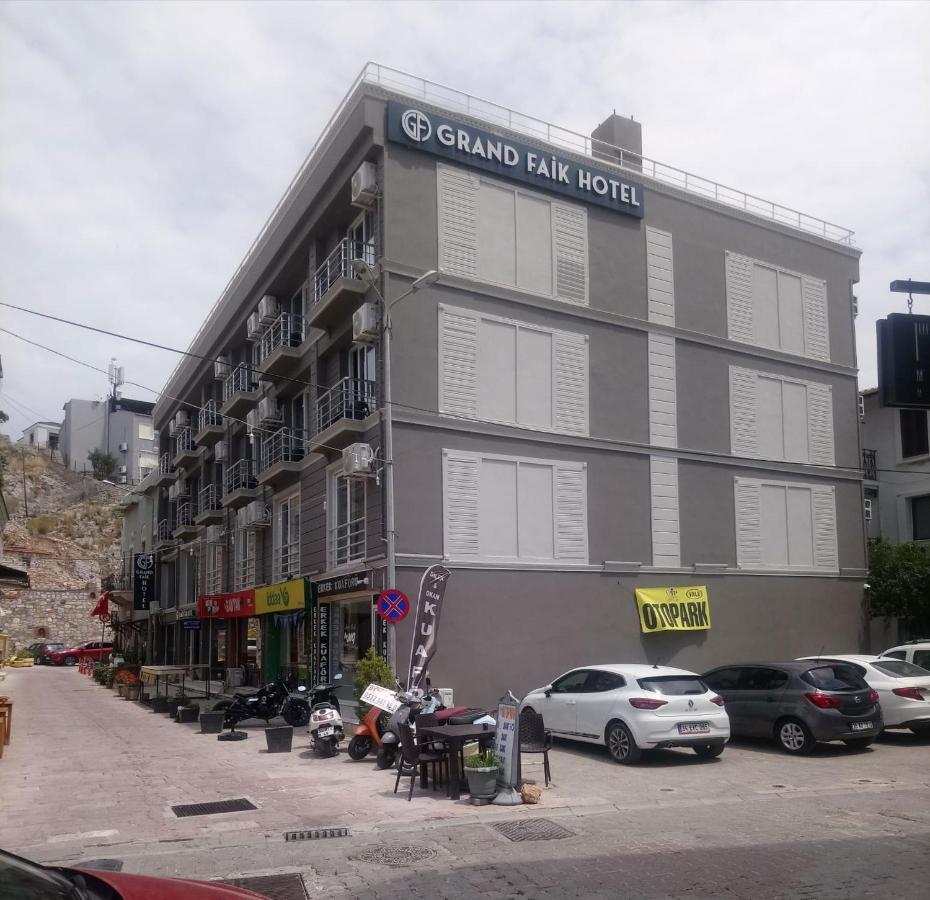 Grand Faik Hotel Çeşme Exteriör bild