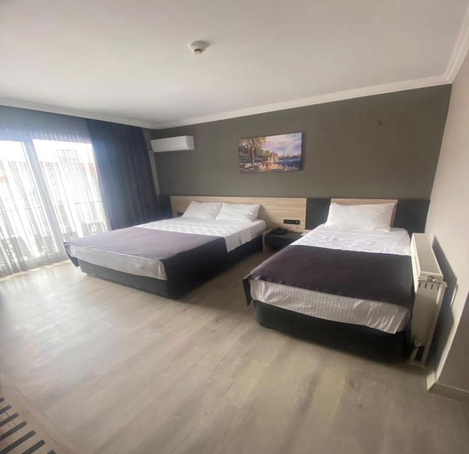 Grand Faik Hotel Çeşme Exteriör bild